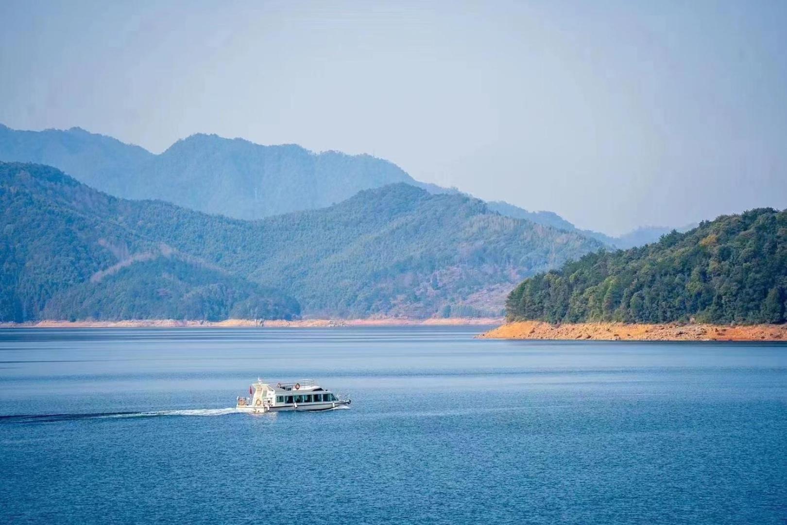 Intercontinental One Thousand Island Lake Resort By Ihg Chun'an Eksteriør billede